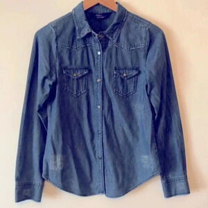 Miley Cyrus Max Azria Collab Denim Distressed Detail Top Brass Snaps